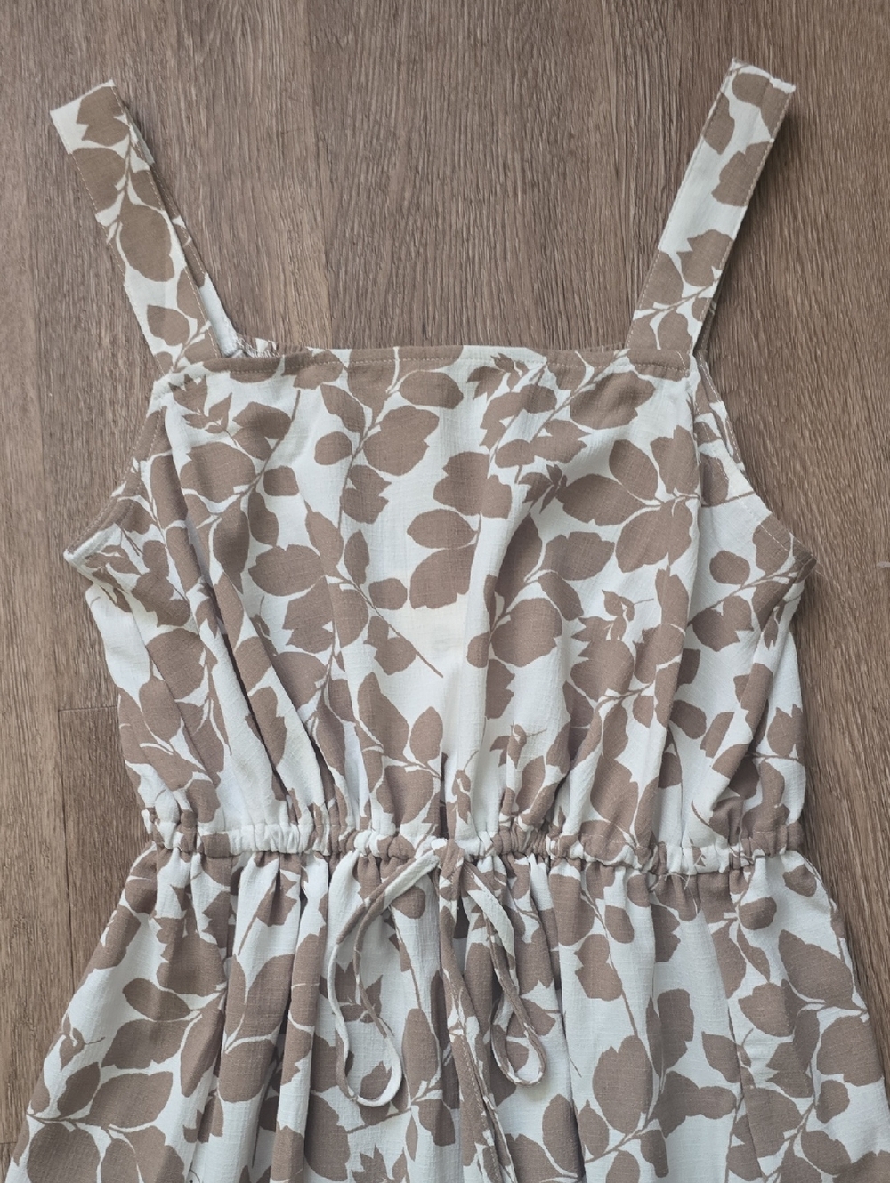 Neutral Floral Tie-Front Maxi Sundress - Picture 2 of 6